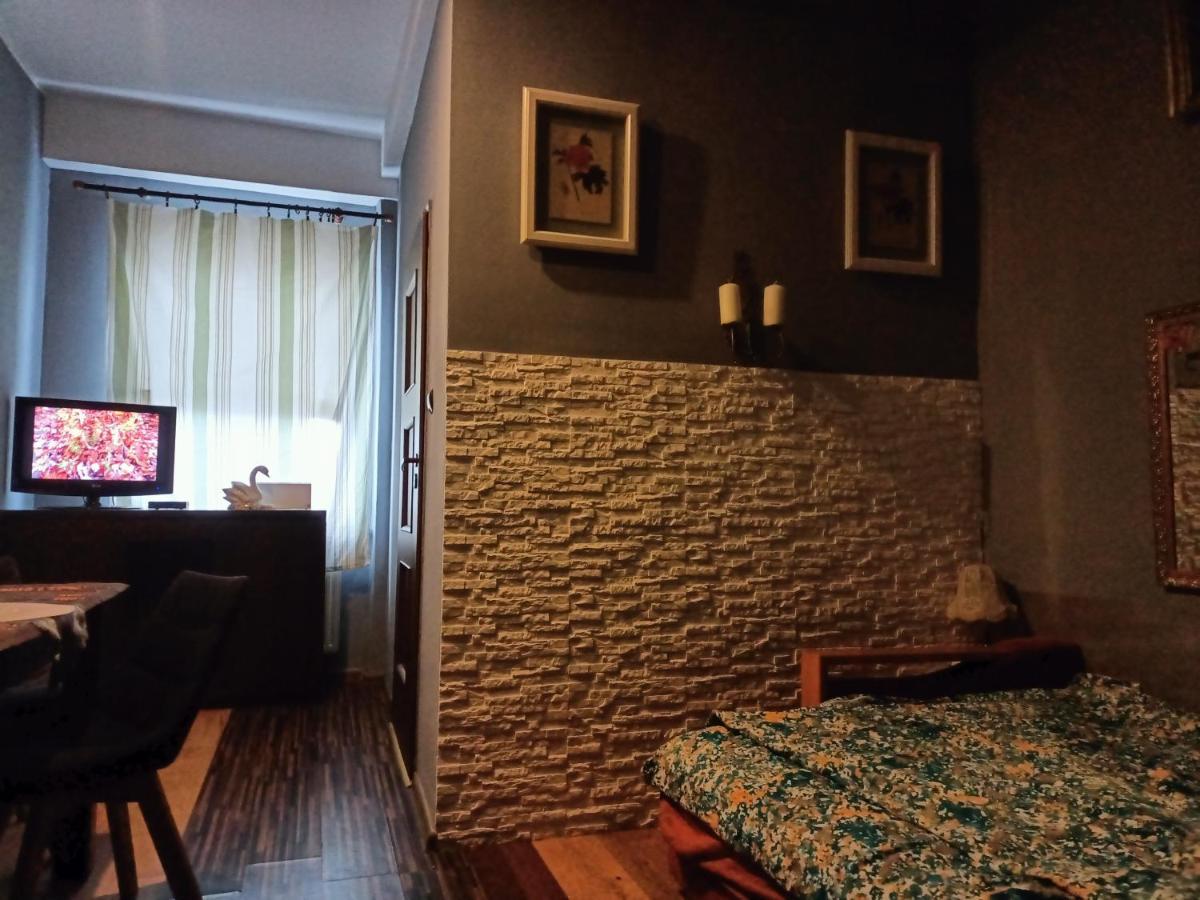 Hostel Apollo Zabkowice Slaskie Exterior photo